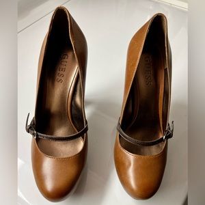 Guess. Gwartie brown high heels. New.